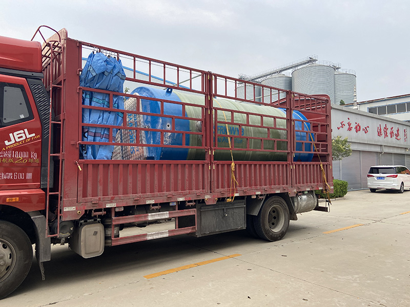 烟台客户定制预制泵站发货，三丰瑞克告诉您预制泵站如何进行安装？